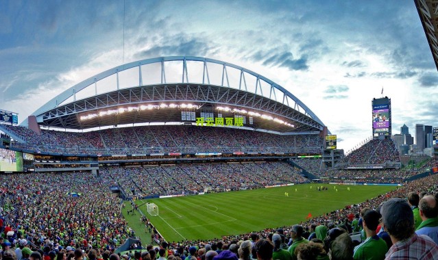 开云入口：欧洲杯官方最佳阵容揭晓，意大利五将闪耀，蓝衣军团统治力尽显