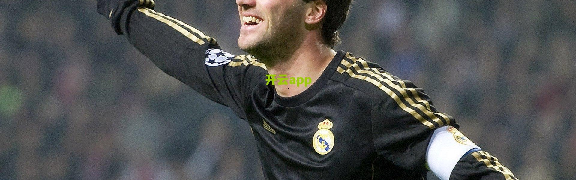 开云网页版-青春风暴席卷都灵！尤文半场三球摧垮克雷莫内塞，戴维、伊尔迪兹双星闪耀