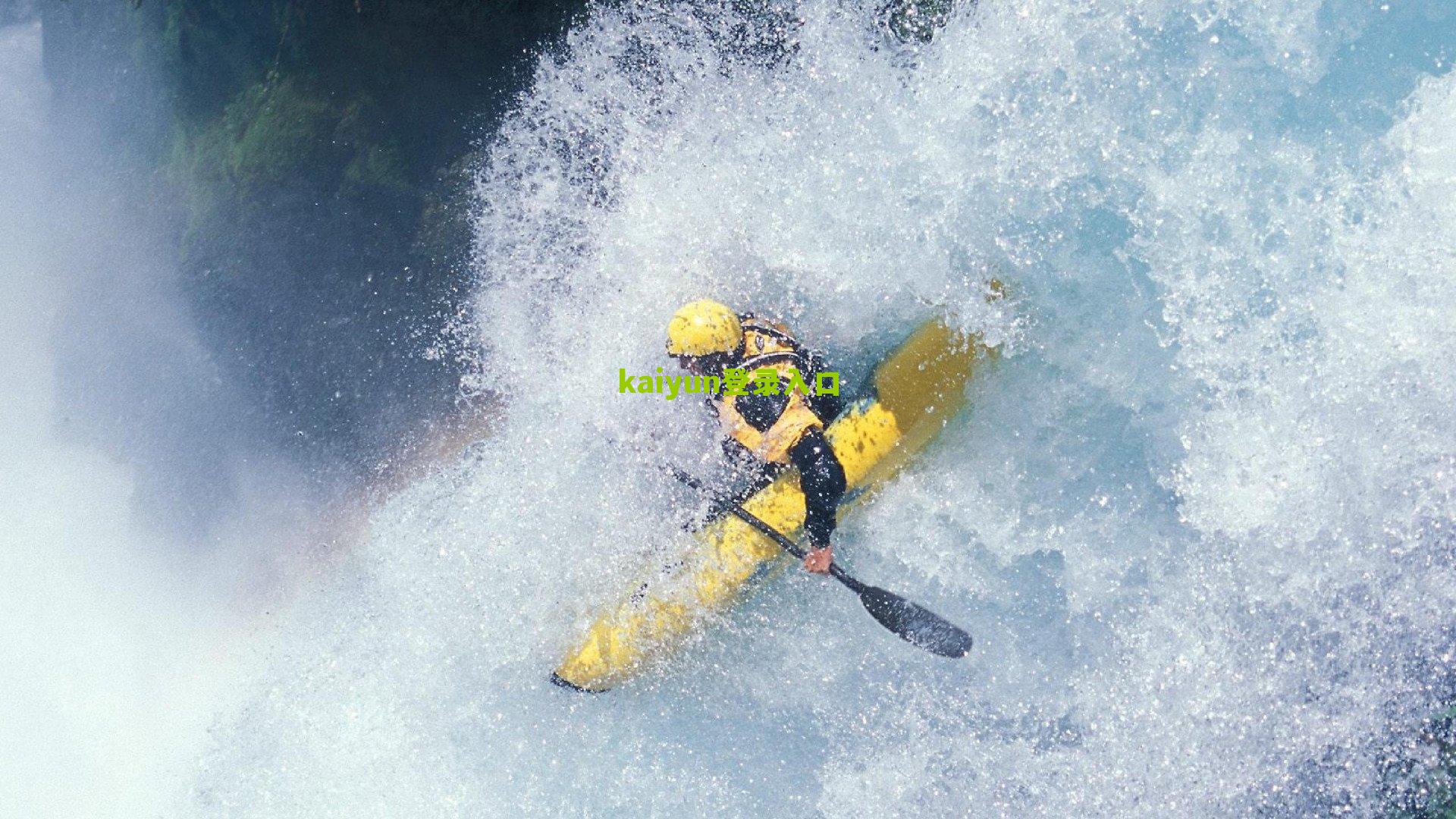 每体:略伦特佩戴黄色镜片眼镜引发潮流,多位球员支持并模仿