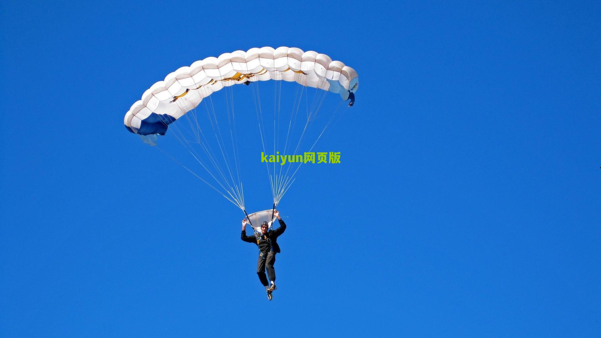 每体聚焦，霍安赛后沉默离场，一场没有答案的德比余波